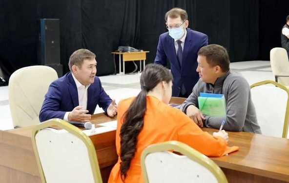 ШЫМКЕНТ: БІРІҢҒАЙ ҚАБЫЛДАУДА 350 АЗАМАТТЫҢ ӨТІНІШІ ҚАРАЛДЫ
