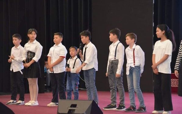 ЖЕТІСАЙЛЫҚ ОҚУШЫЛАР БІЛІМ МЕН ҚАТАР ӨНЕРДІ ҚАТАР АЛЫП ЖҮР