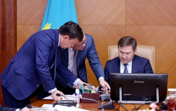 ШЫМКЕНТ: РЕНОВАЦИЯ БАҒДАРЛАМАСЫ АЯСЫНДА САЛЫНАТЫН ТҰРҒЫН ҮЙЛЕРДІҢ ИНФРАҚҰРЫЛЫМЫ ПЫСЫҚТАЛДЫ