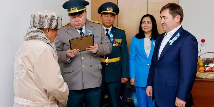 Қала әкімі ҰОС ардагерлерін мерекемен құттықтады