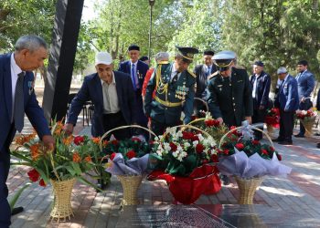 ТҮРКІСТАН: АРЫСТЫҚТАР САЯСИ ҚУҒЫН-СҮРГІН ҚҰРБАНДАРЫ РУХЫНА ТАҒЗЫМ ЕТТІ