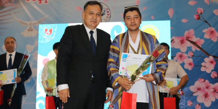 Шымкент : Қаратау ауданында Қазақстан халқының бірлігі күні тойланды