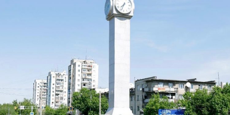 Шымкентте көпжылдық гүлдер жайқалып тұр