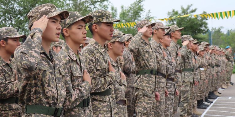 Шымкенттің намысын қорғайтын жас сарбаздар іріктелуде