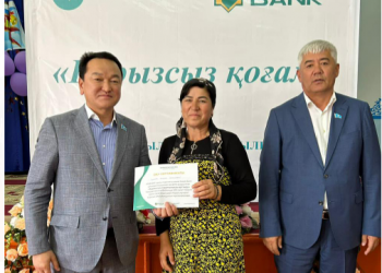 «ҚАРЫЗСЫЗ ҚОҒАМ» ОҚУ СЕМИНАРЫНА ҚАТЫСУШЫЛАР СЕРТИФИКАТ АЛДЫ