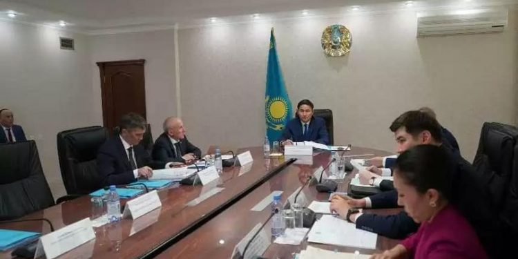 ҚАЗАҚСТАНДА ҒЫЛЫМИ АТАҚТАР ҮШІН ҚОСЫМША АҚЫ ТӨЛЕНЕДІ
