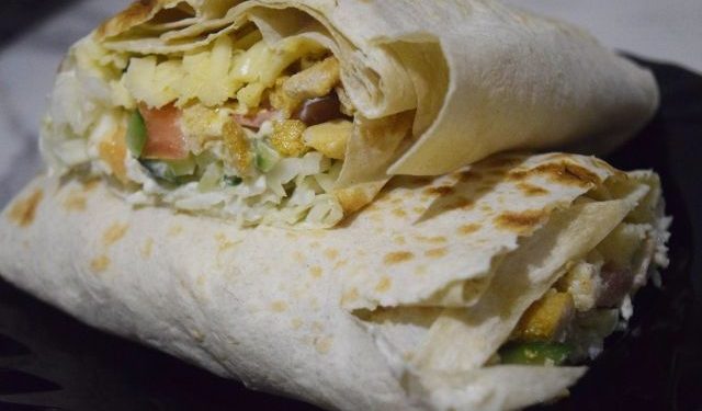 Кентауда 92 адам фаст-фудтан уланып ауруханаға түскен