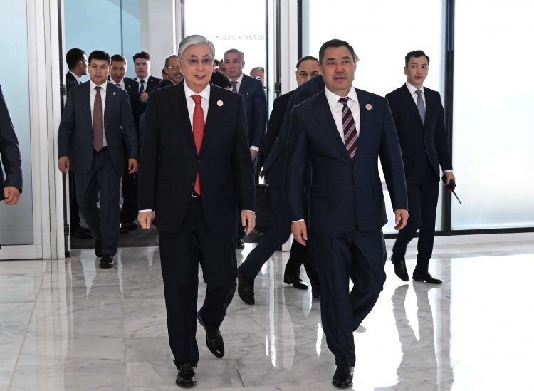 Президент Қасым-Жомарт Тоқаев Астана халықаралық форумының пленарлық сессиясына қатысты