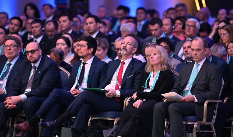 Президент Қасым-Жомарт Тоқаев Астана халықаралық форумының пленарлық сессиясына қатысты