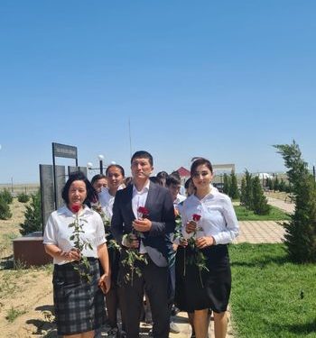 Түркістан облысы: Білім ошақтарында зұлматты жылдардың құрбандарын еске алуға арналған сынып сағаттары өтті