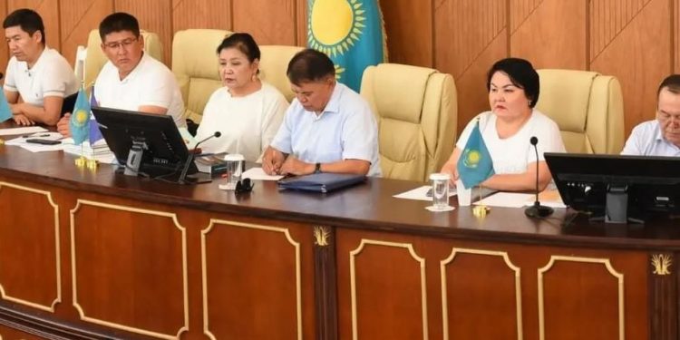 Шымкентте саяси қуғын-сүргін құрбандарын толық ақтау жөніндегі комиссияның отырысы өтті