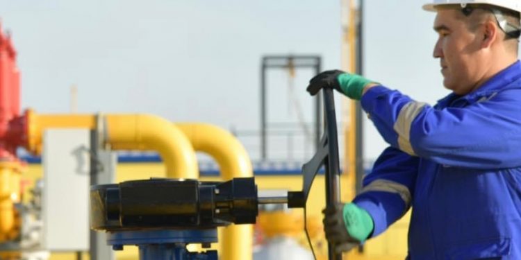 Мұрат Әйтенов: Шымкенттегі жаңа АГРС халықты газбен қамту мәселесін шешті