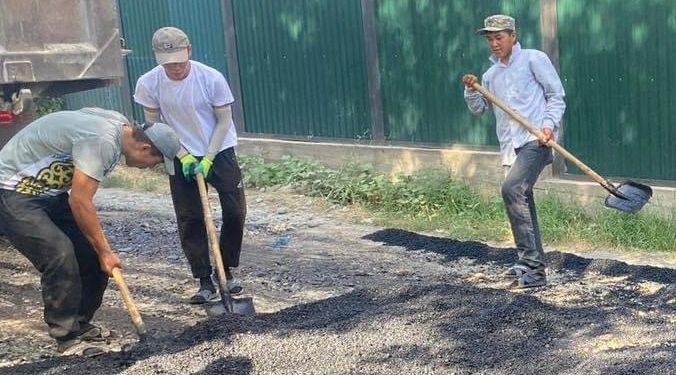 ШЫМКЕНТ: Тұран ауданында көшелерге асфальт төселді