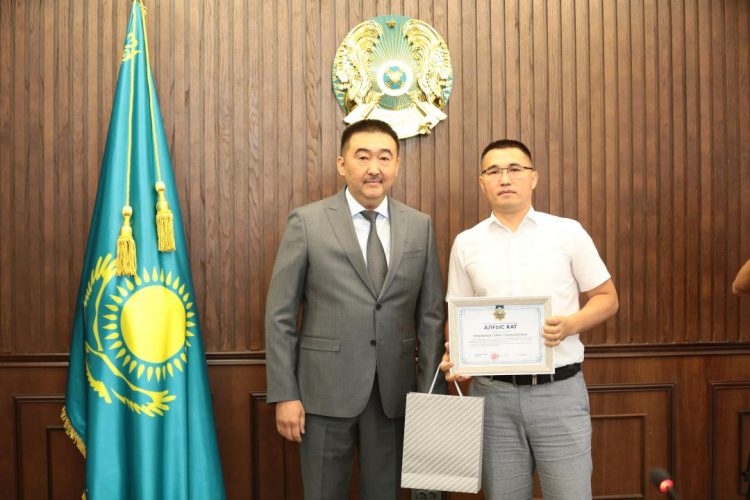 Түркістан облысының прокуроры БАҚ өкілдерін құттықтады