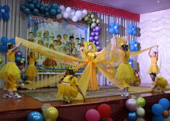 БАЛАЛАРҒА МЕРЕКЕЛІК КӨҢІЛ-КҮЙ СЫЙЛАУ — БАСТЫ НАЗАРДА