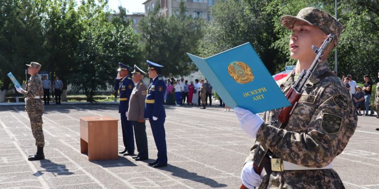 Шымкентте алматылық 30 сарбаз ант қабылдады