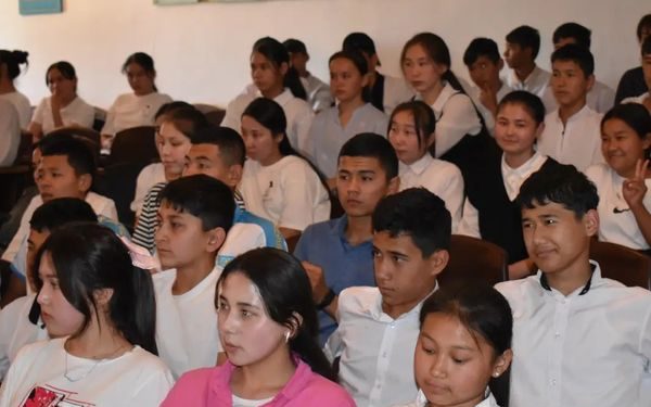 Түркістан облысы: МЕКТЕП ОҚУШЫЛАРЫНА ТЕРРОРИЗМГЕ ҚАРСЫ ТҮСІНДІРУ ЖҰМЫСТАРЫ ЖҮРГІЗІЛДІ