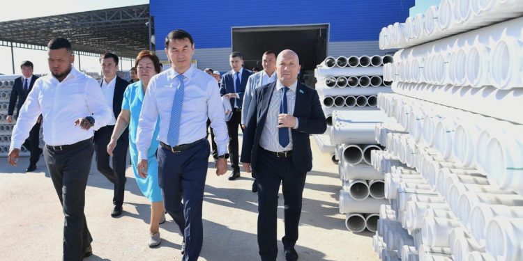 АРЫСТА БІРЕГЕЙ ТРАНСПОРТТЫҚ-ЛОГИСТИКАЛЫҚ ОРТАЛЫҚ САЛЫНУДА