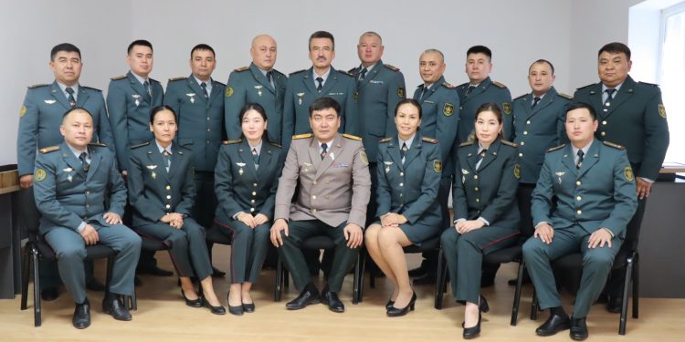 Түркістанда жергілікті әскери басқару органдарының күні аталып өтті