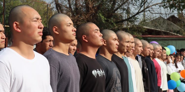 Шымкенттік 30 сарбаз десанттық-шабуылдау бригадасына аттанды