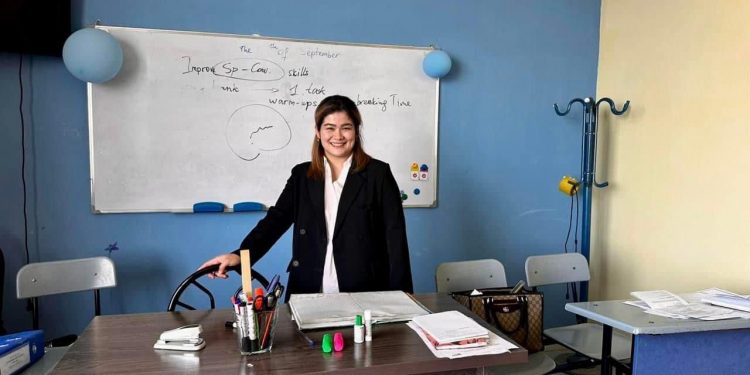 ТҮРКІСТАН: КЕЛЕСТЕ ИСПАНИЯДА ТӘЛІМ АЛҒАН ҰСТАЗ «CONVERSATION CLUB» АШТЫ