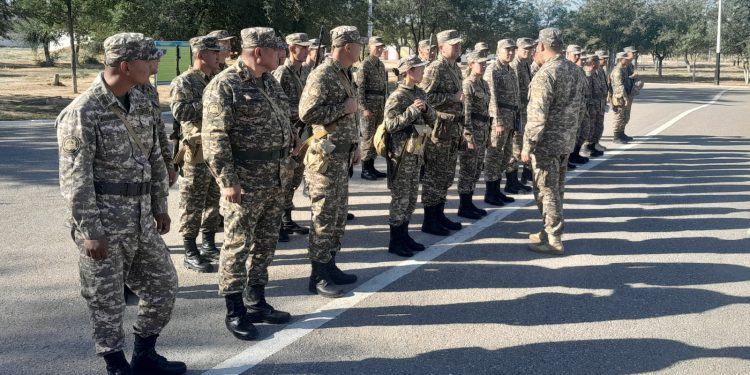 Арыс гарнизонының әскери полицейлері әскери қызметшілерді қауіпсіздікті сақатуға шақыруда