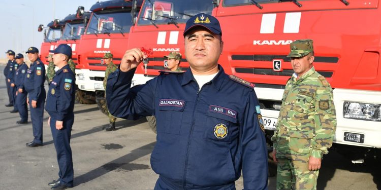 ТҮРКІСТАНДЫҚ ҚҰТҚАРУШЫЛАРҒА ӨРТ СӨНДІРУ КӨЛІКТЕРІ ТАБЫСТАЛДЫ