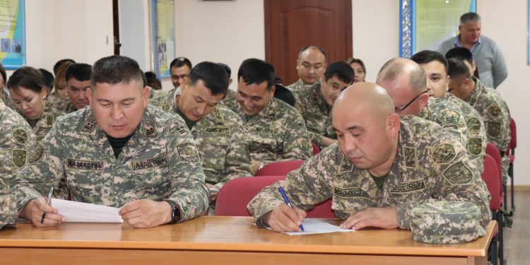 Шымкентте әскери басқару органдары тексеруден өтті