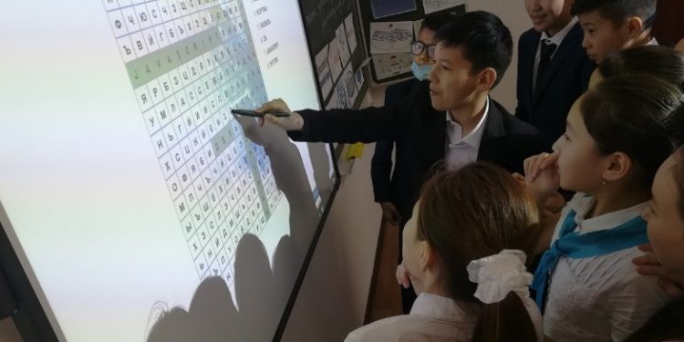 Қазығұрт ауданында ағылшын тілі пәндерінің аудандық семинары өтті