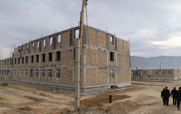 ТҮРКІСТАН: ТҮЛКІБАС АУДАНЫНДА 300 ОРЫНДЫҚ МЕКТЕП БОЙ КӨТЕРУДЕ