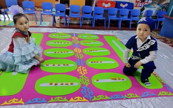 КЕЛЕСТЕ АПТАНЫҢ БІР КҮНІН ҰЛТТЫҚ ОЙЫНДАРҒА АРНАҒАН БАЛАБАҚША ЖҰМЫС ІСТЕЙДІ