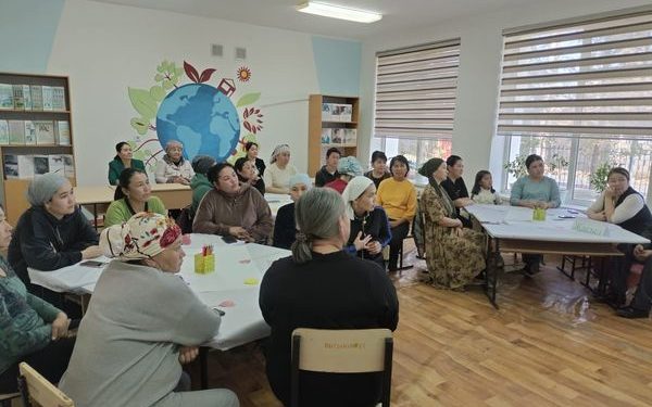 Бәйдібек ауданы: «Отбасы — бақыт бесігі» атты пта -аналарды педагогикалық қолдау бағдарламасы әске асуда