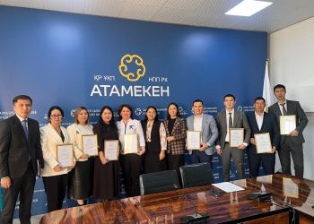 Кәсіпкерлер палатасының басшылығы Шымкенттегі дуальды оқытуды ұйымдастырушыларды марапаттады