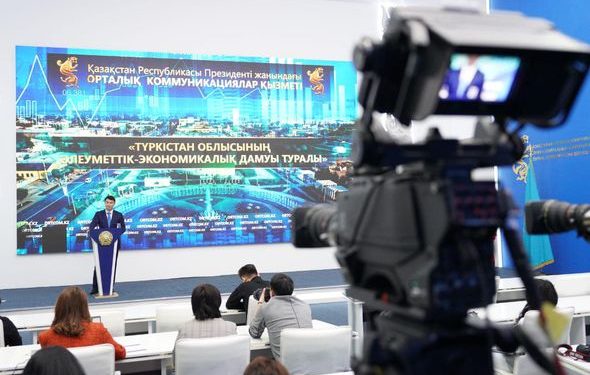 ДАРХАН САТЫБАЛДЫ: «КӘСІПКЕРЛЕР КЕЛЕДІ ДЕП КҮТІП ОТЫРМАЙМЫН, АЛДАРЫНА ӨЗІМ БАРАМЫН»