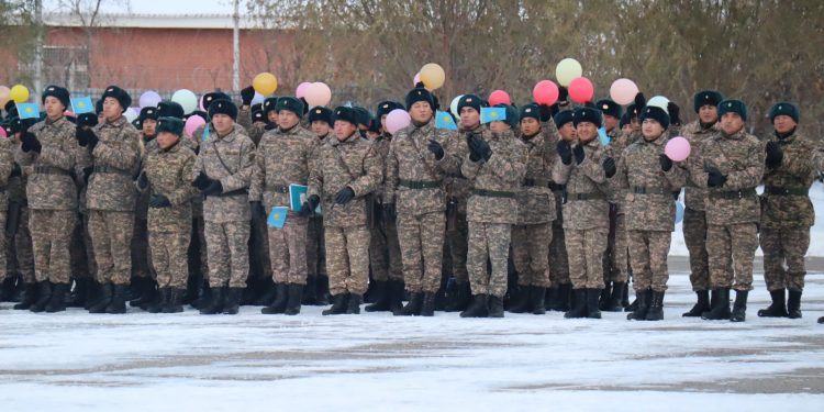 Шымкентте әскери қызметшілер Тәуелсіздік күнін салтанатты шаралармен атап өтті