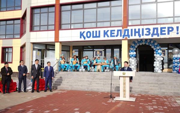 ТҮРКІСТАНДА «ТҮРКІСТАН БІЛІМ-ИННОВАЦИЯ» ЛИЦЕЙ-ИНТЕРНАТЫНЫҢ ЖАҢА ҒИМАРАТЫ ПАЙДАЛАНУҒА БЕРІЛДІ