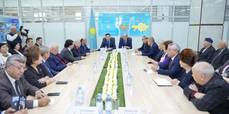 ҚАЛА ӘКІМІ АРДАГЕРЛЕРМЕН КЕЗДЕСТІ