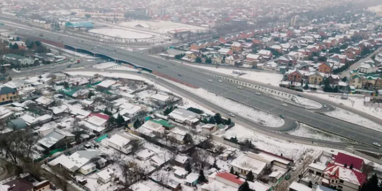 Алматыда жойқын жер сілкінісі болатынын мәлімдеген блогер ақпаратты қайдан алғанын айтты