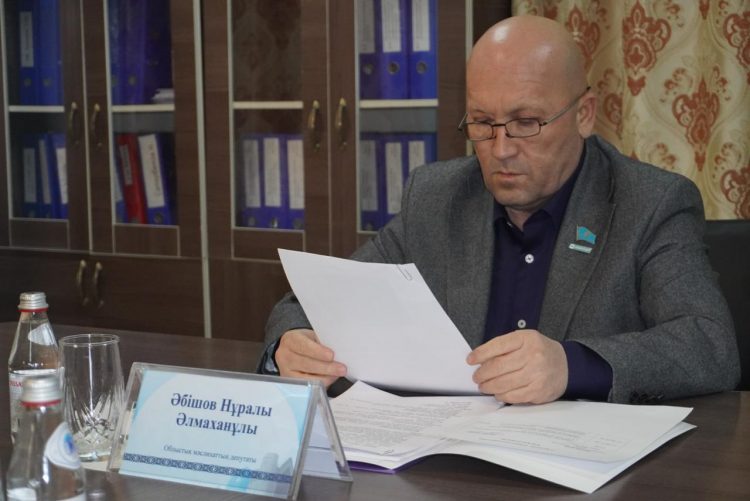 Түркістан облыстық мәслихатының депутаттары  Сарыағаш медресе-колледжінің жұмысымен танысты