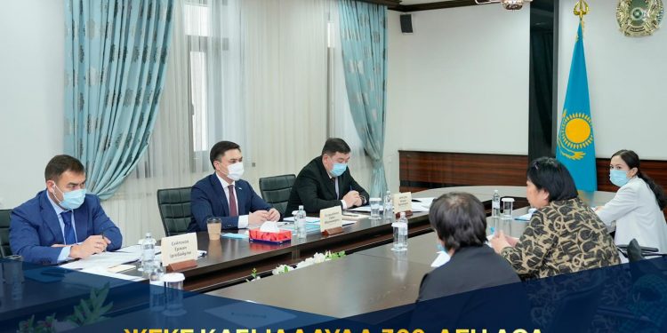 ЖЕКЕ ҚАБЫЛДАУДА 300-ДЕН АСА АЗАМАТТЫҢ МӘСЕЛЕСІ ҚАРАЛДЫ