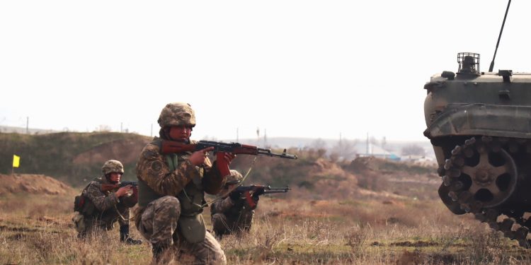 «Дарбаза» оқу полигонында жүздеген жауынгерлік атыс өткізілді