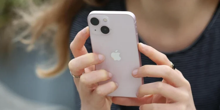 iPhone смартфондары қазақстандықтарға жер сілкінісі туралы не себепті ескертпегені белгілі болды