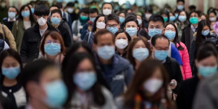 Коронавирус қайта оралды: Қазақстандықтарға бетперде кию режиміне көшу ұсынылды