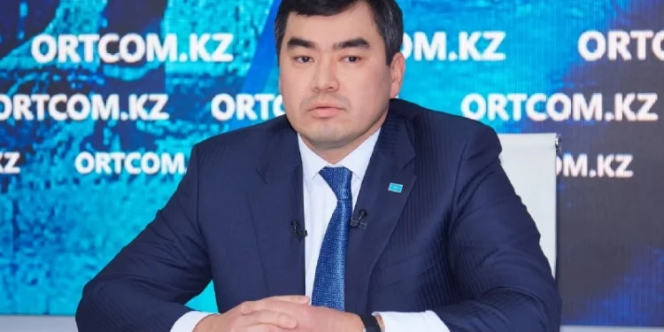 «Бұған дейінгі тәжірибем көмектеседі»: Төтенше жағдайлар министрі өзіне сенбейтіндерге 50 күн беруді сұрады