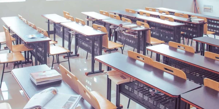 Еліміздің тоғыз аймағында оқушылар қашықтан оқиды