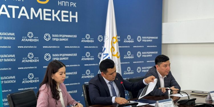 Кәсіпкерлерге декларация тапсыру тәртібі түсіндірілді