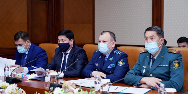 ШЫМКЕНТ: КӨКТЕМГІ НАУҚАНДА 1 МЫҢҒА ЖУЫҚ АЗАМАТ ӘСКЕР ҚАТАРЫНА ШАҚЫРЫЛАДЫ