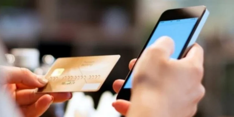 Неліктен Қазақстанда 255 мың теңгеден жоғары мобильді аударымдар тексерілетін болады – Қаржы министрлігі түсіндірді