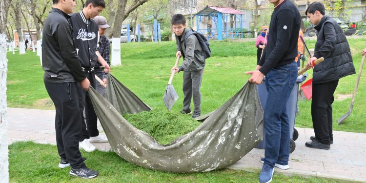 Республикалық «Таза Қазақстан» акциясына Ассамблея өкілдері де қатысты