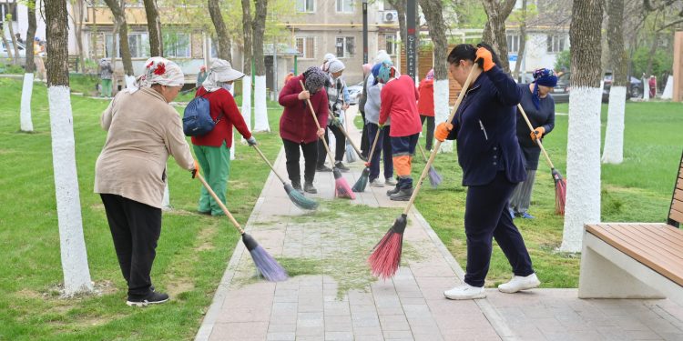 В Шымкенте продолжается Республиканская экологическая акция «Таза Қазақстан»